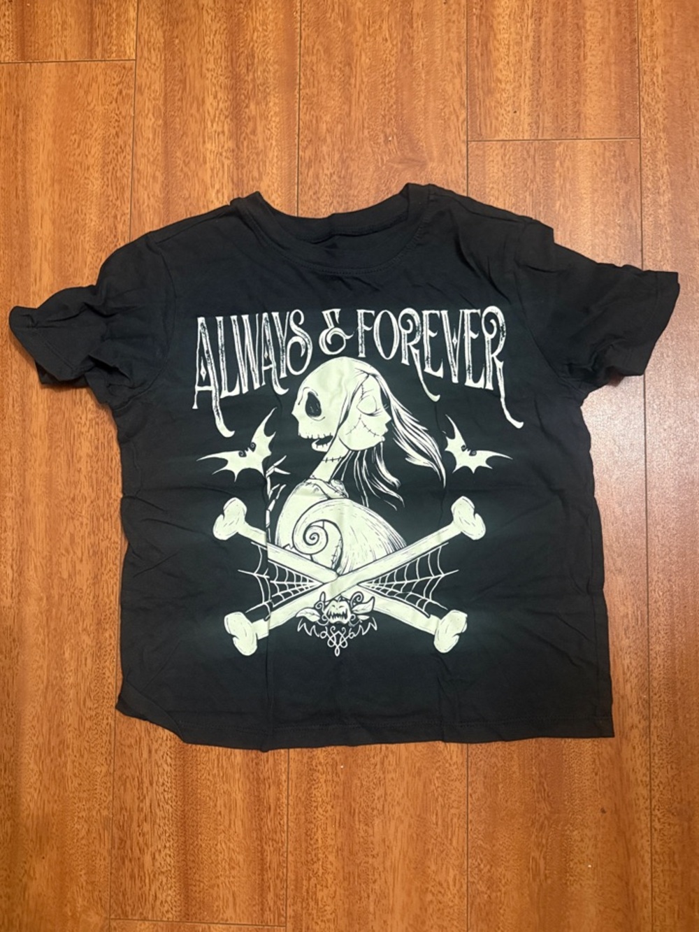 Nightmare before christmas Graphic Juniors Baby Tee - Black